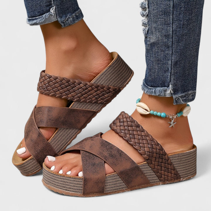 LILY | LEATHER ORTHOPEDIC SANDALS