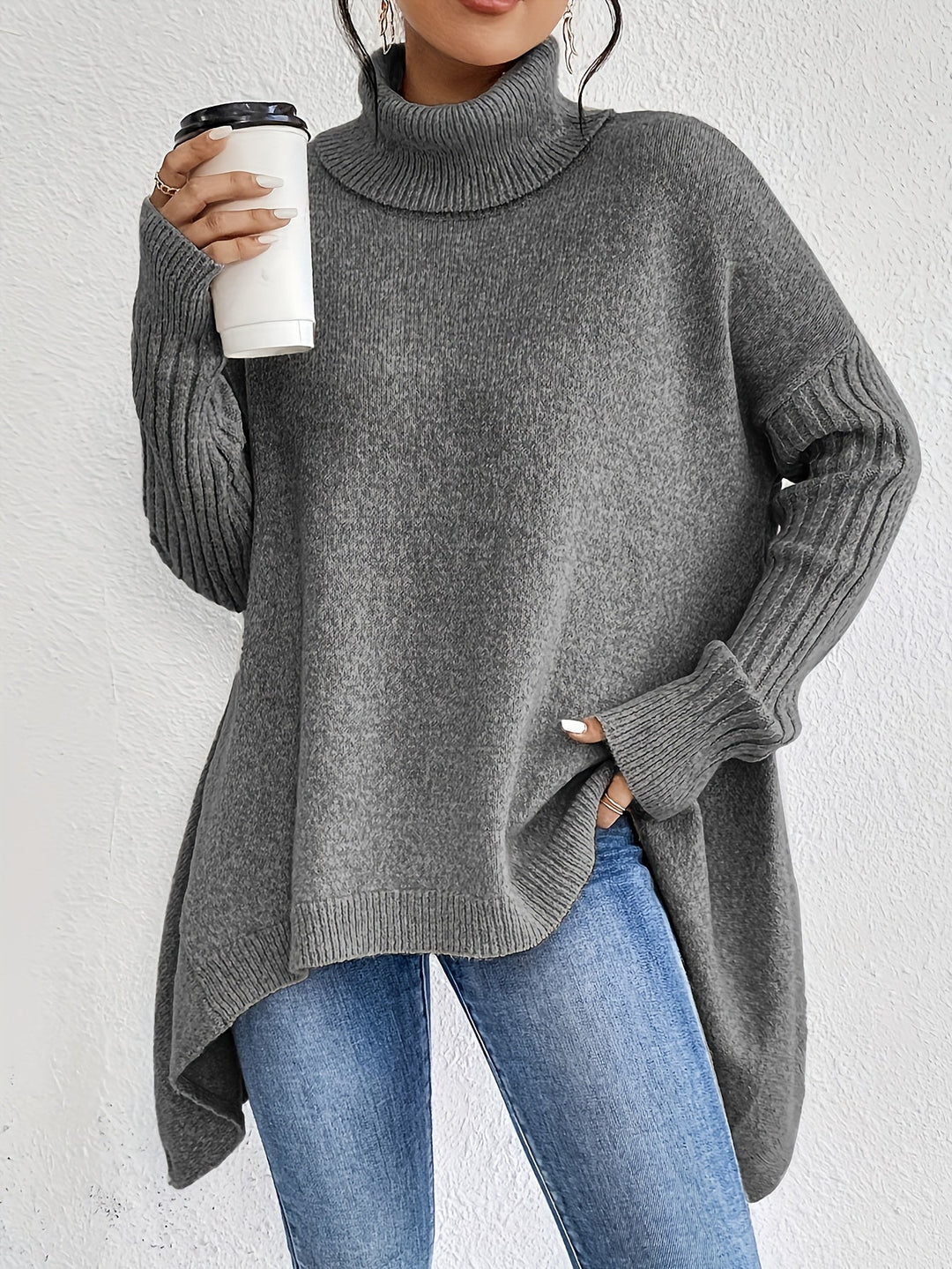LEAH | OVERSIZED TURTLENECK SWEATER