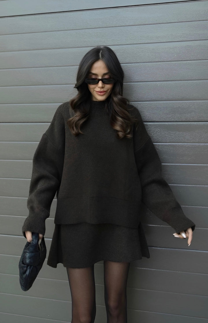 AMELIA | LUXURY KNIT SET – SWEATER + SKIRT