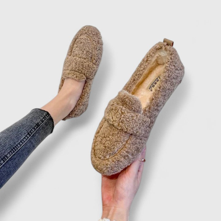 MEGAN | WARM SLIPPERS WITH ELEGANT DESIGN