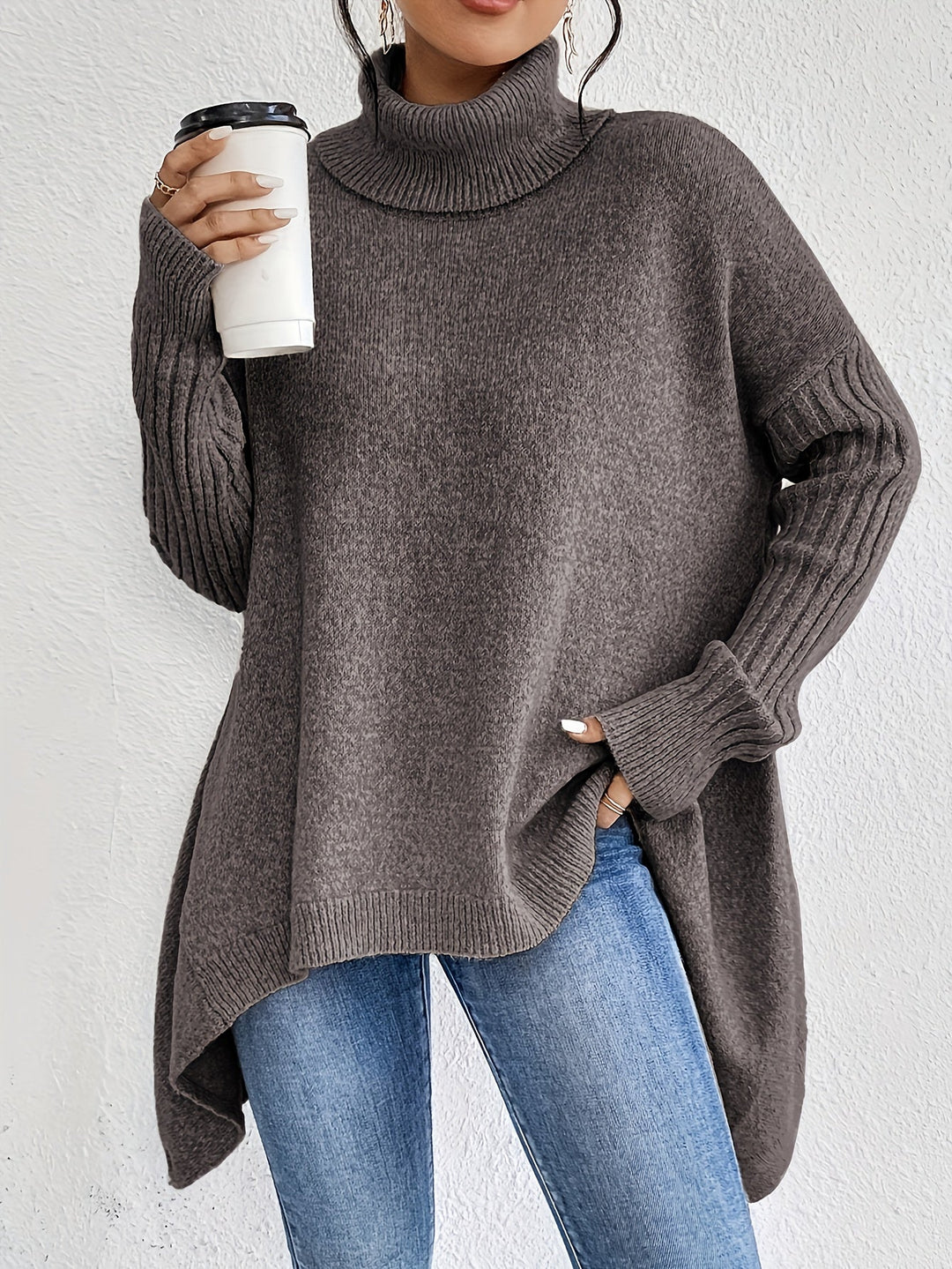 LEAH | OVERSIZED TURTLENECK SWEATER